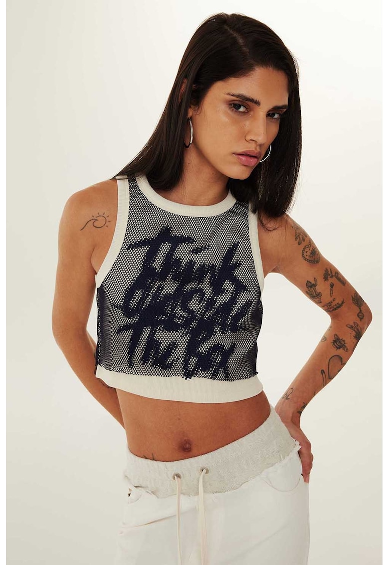 Top crop cu imprimeu text Top crop cu imprimeu text