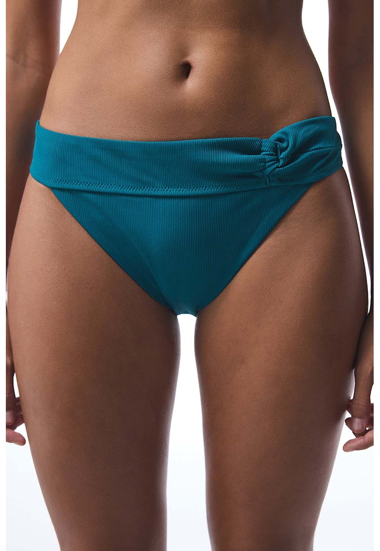 Bikini brazilieni cu striatii