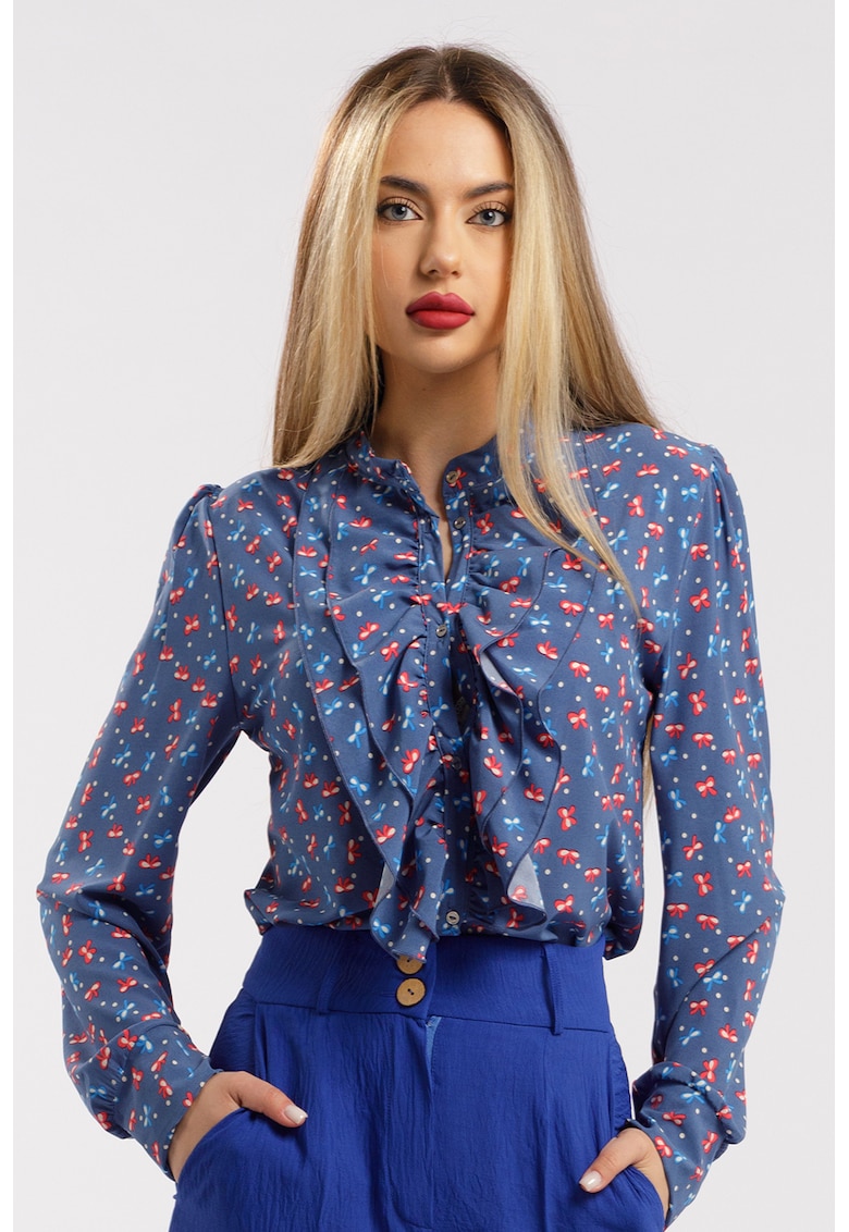 Camasa cu aplicatii cu volane si model