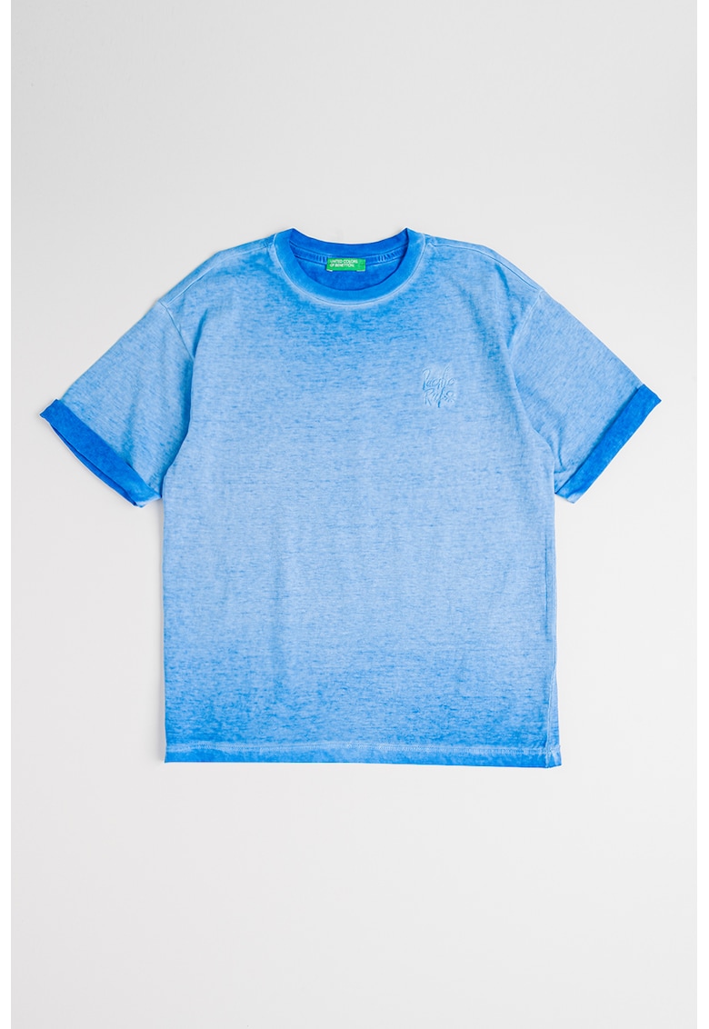 Tricou cu aspect deteriorat