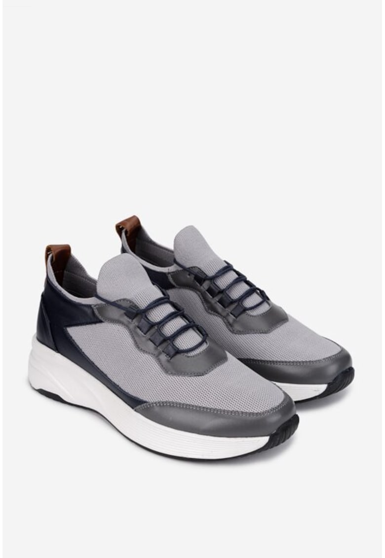 Pantofi barbati gri cu negru din piele si material textil