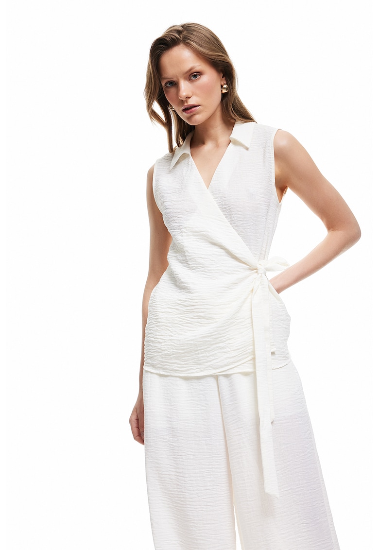 Bluza cu model petrecut - fara maneci - Crem