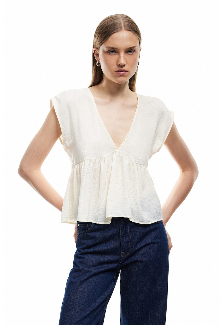 Bluza evazata cu decolteu in V