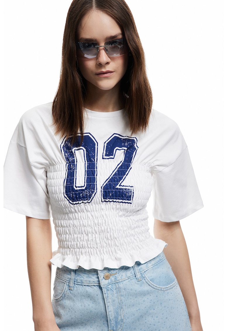 Tricou cu fronseuri si imprimeu text