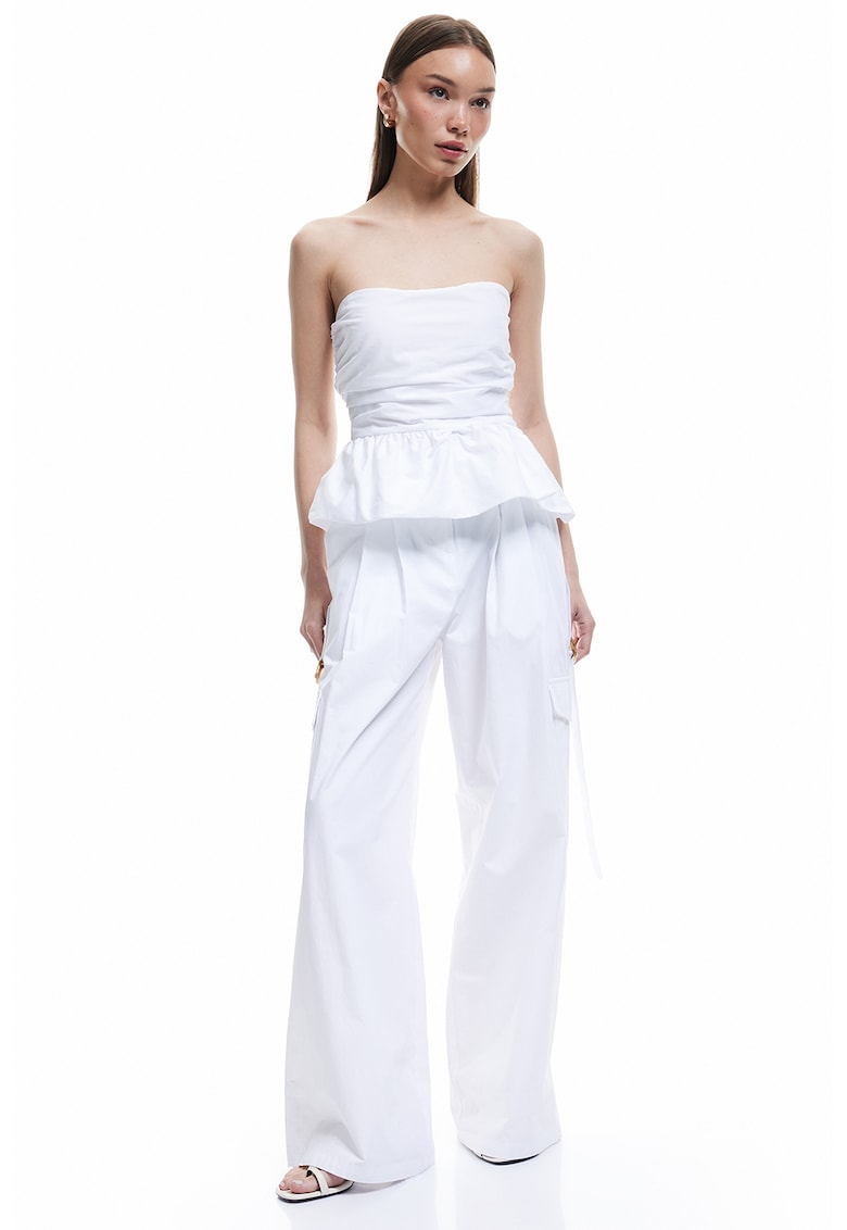 Top bandeau cu terminatie cu volane