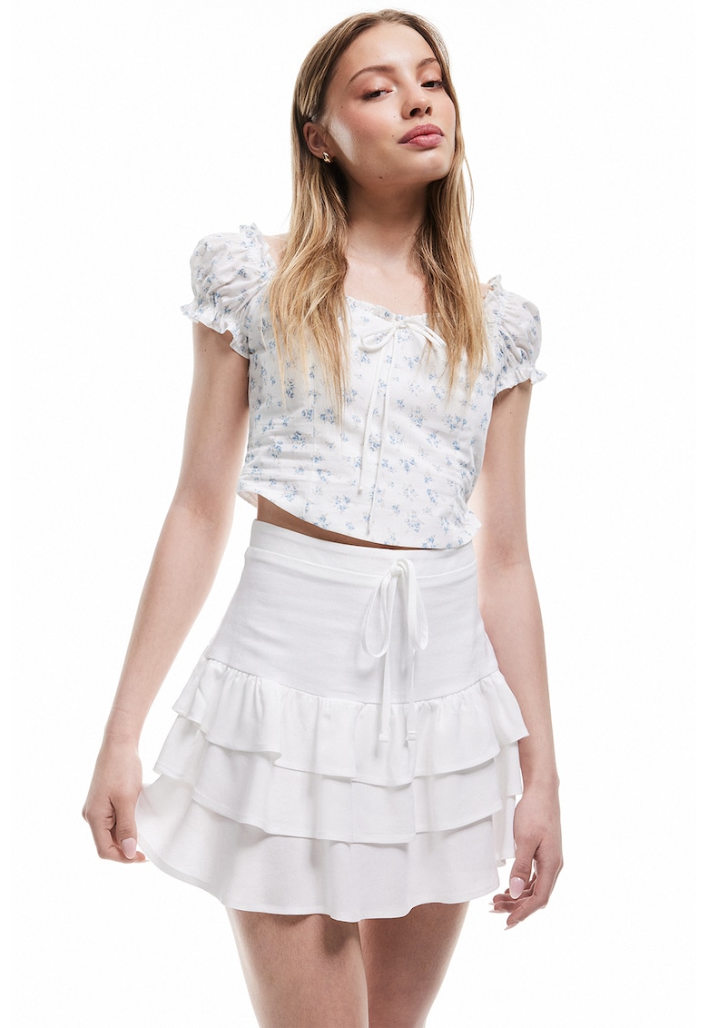 Fusta cu volane stratificate