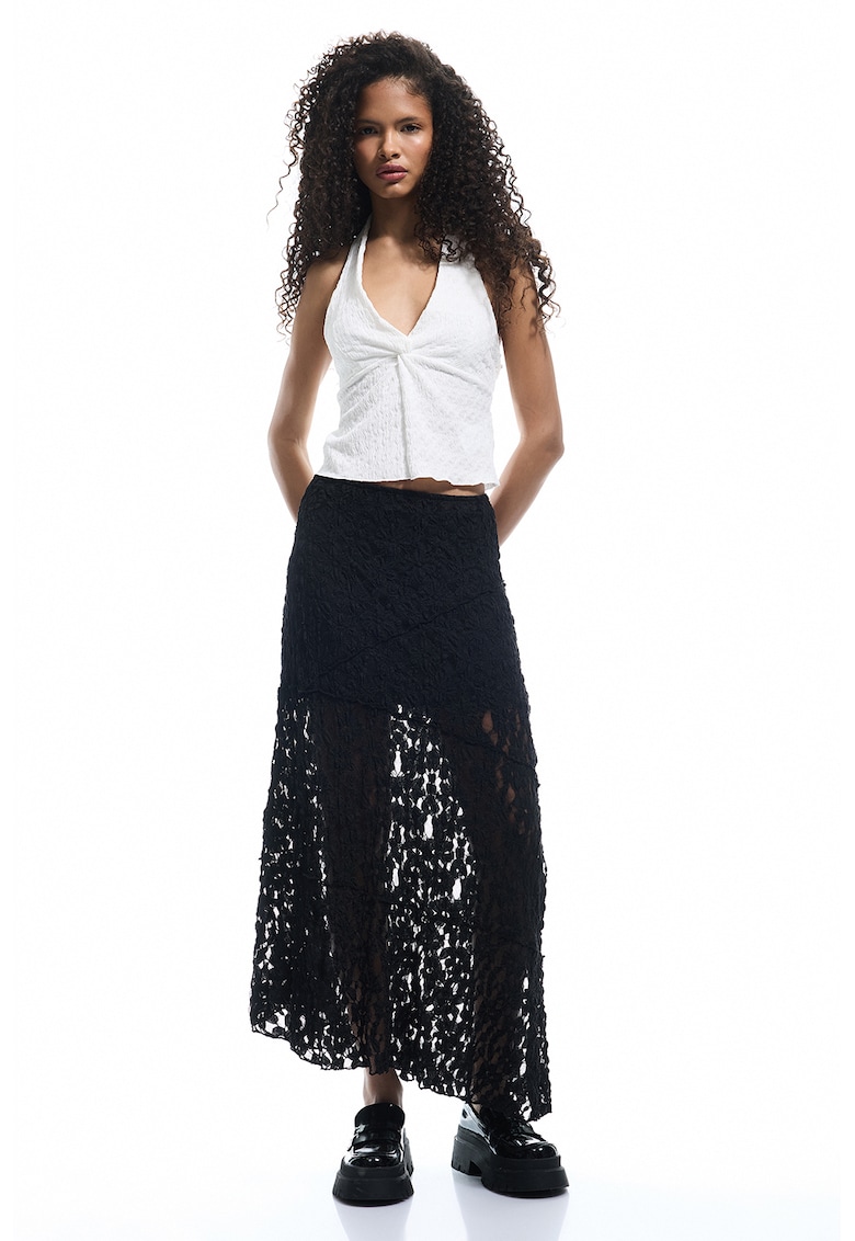 Fusta semitransparenta cu terminatie asimetrica