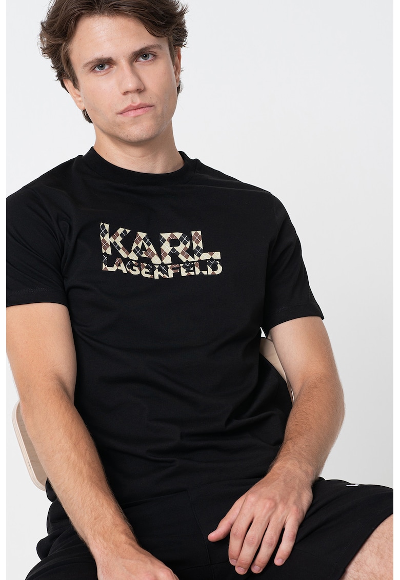 Tricou cu decolteu la baza gatului si imprimeu logo