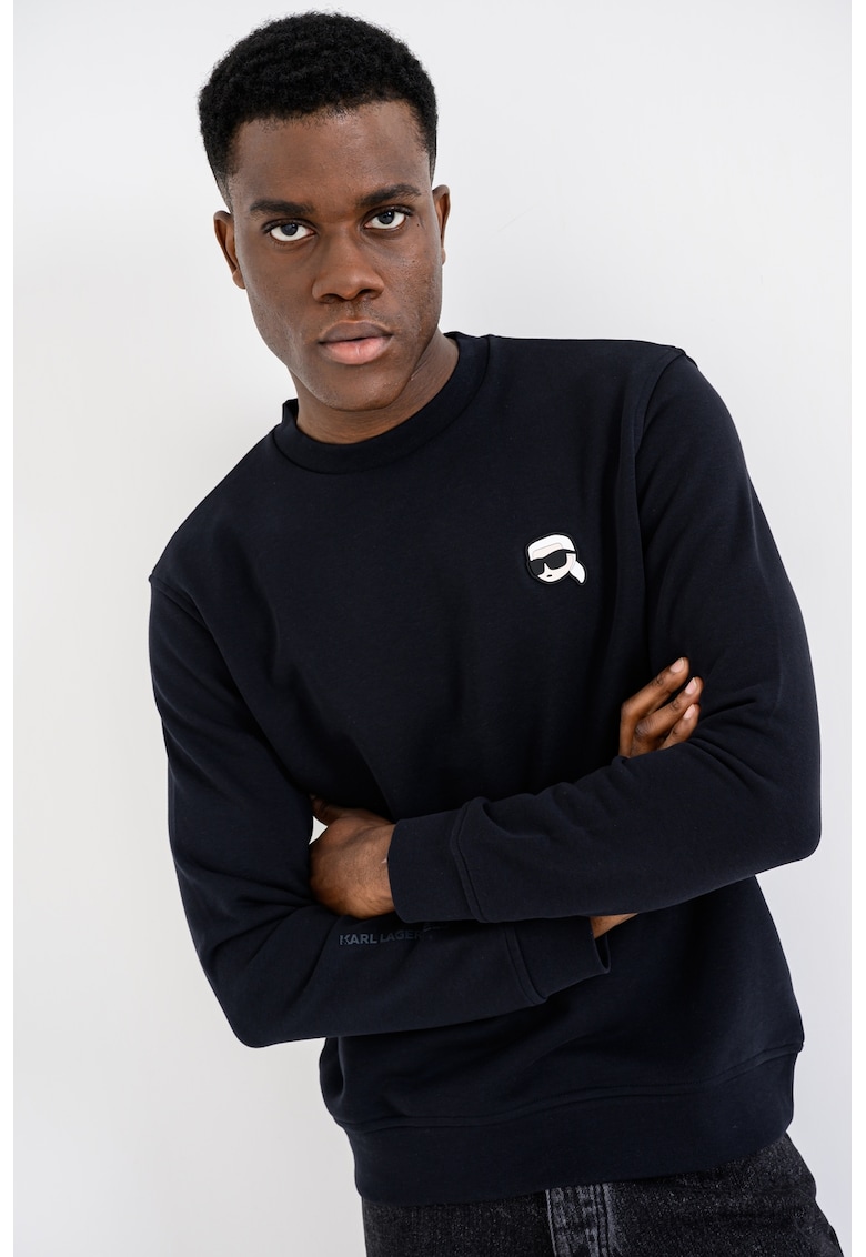 Bluza de trening cu decolteu la baza gatului si logo pe piept