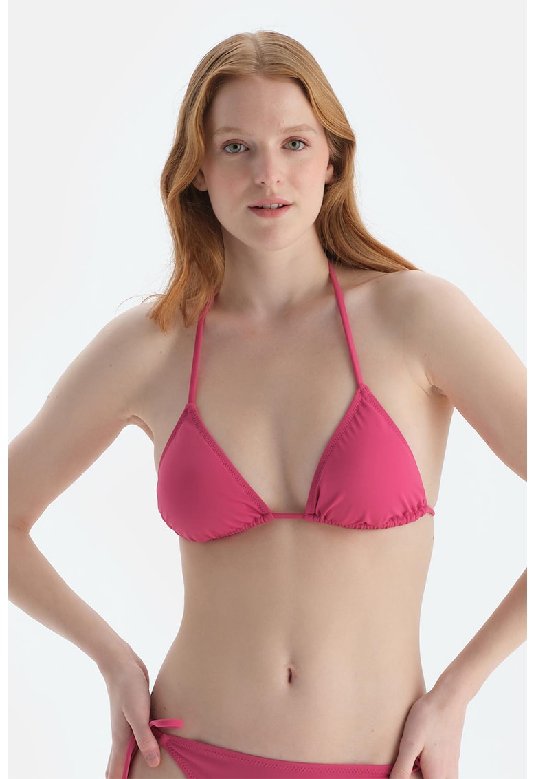 Sutien de baie cu cupe triunghiulare si burete