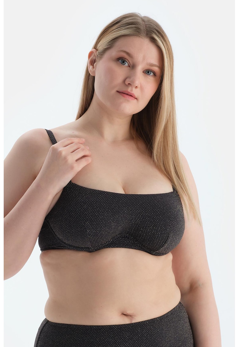 Sutien stralucitor cu burete si bretele ajustabile