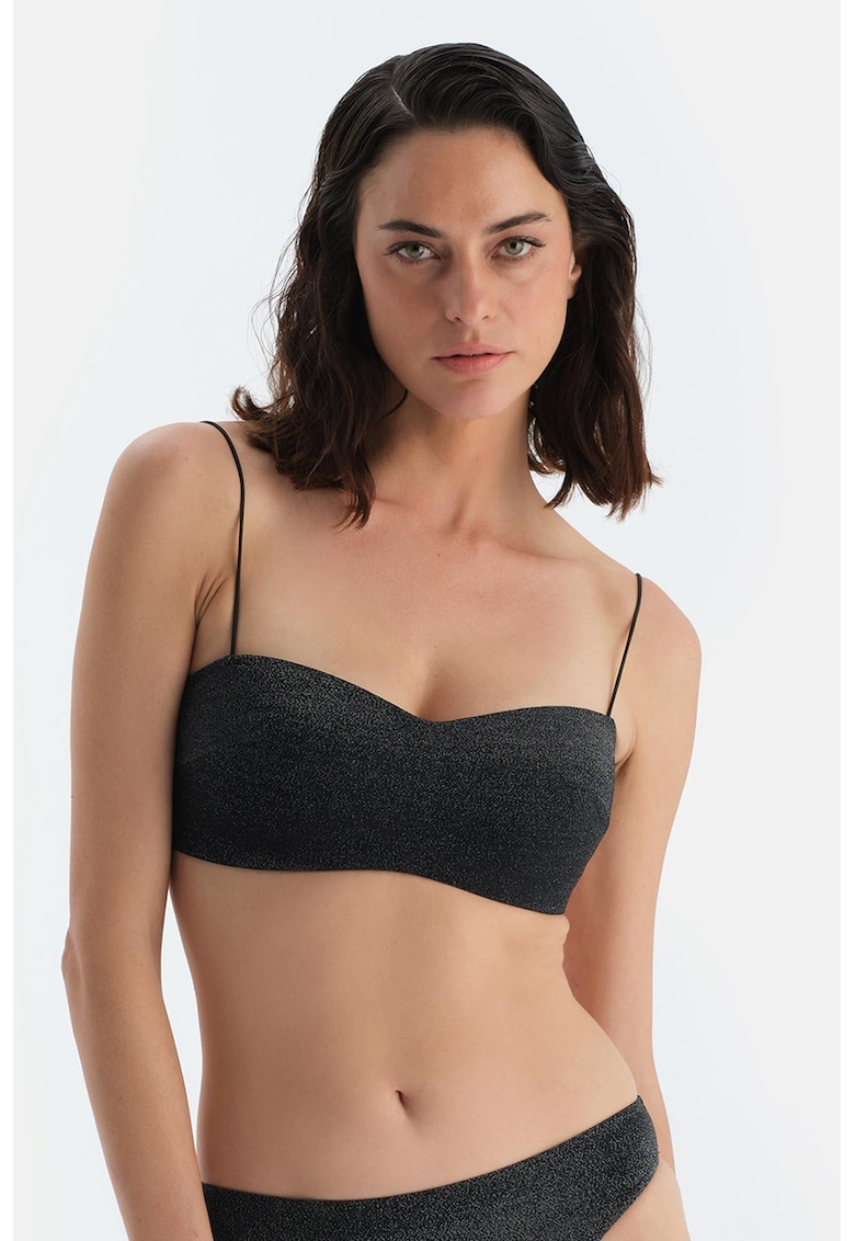 Sutien cu burete si aspect stralucitor Sutien cu burete si aspect stralucitor