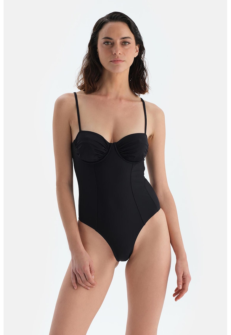 Costum de baie uni cu bretele ajustabile Costum de baie uni cu bretele ajustabile