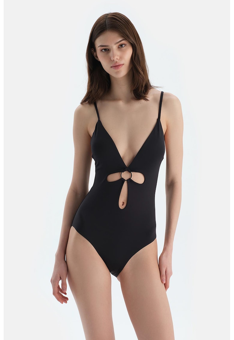 Costum de baie intreg cu decupaje