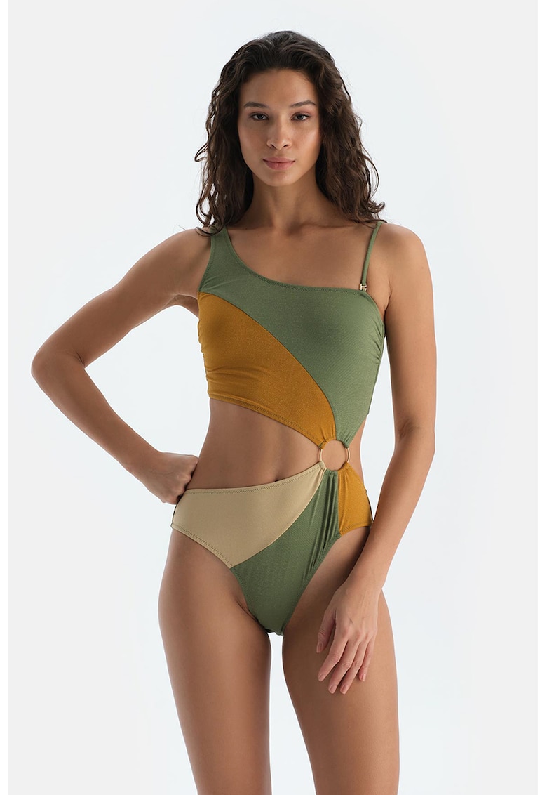 Costum de baie intreg cu model colorblock Costum de baie intreg cu model colorblock