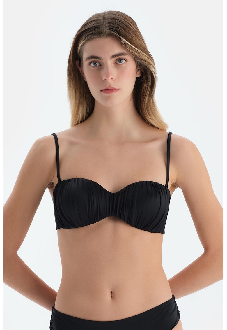 Sutien cu burete - bretele detasabile si fronseuri