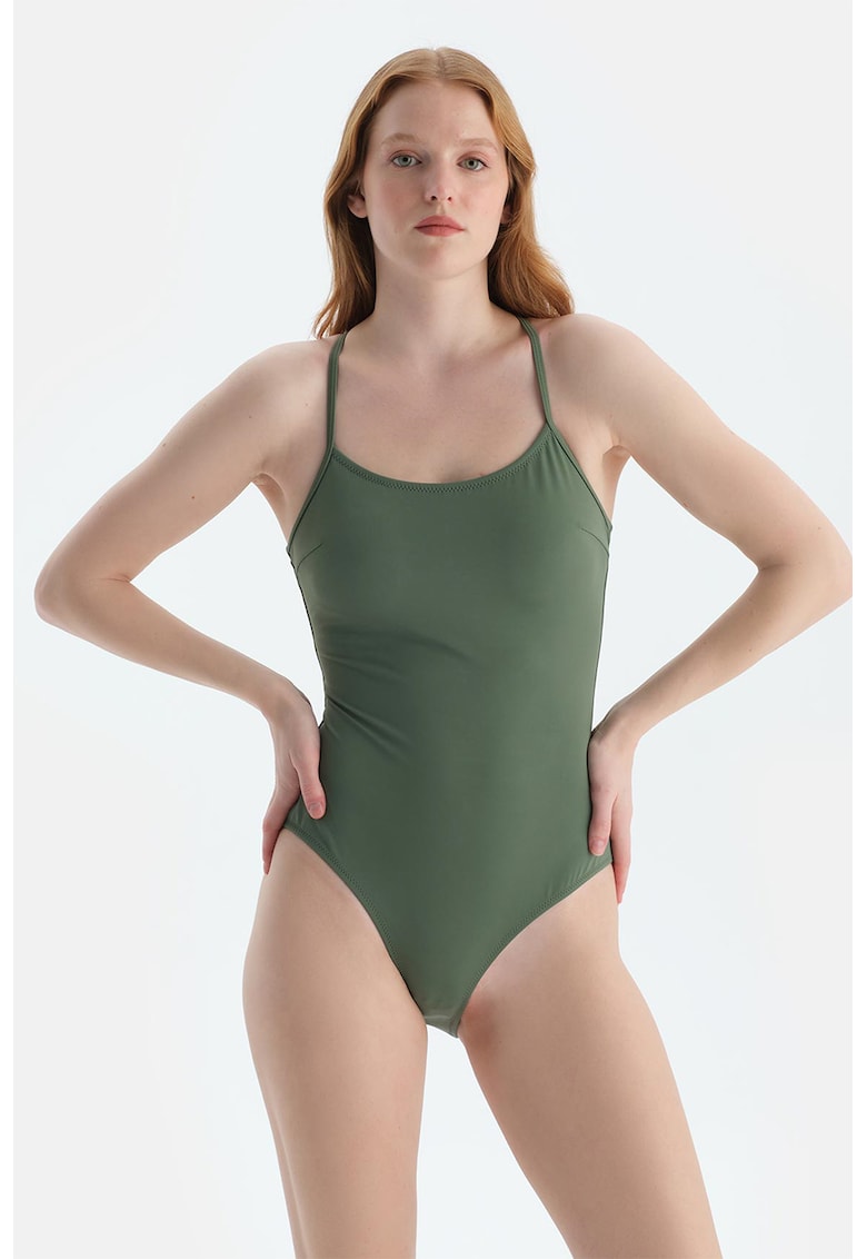 Costum de baie intreg