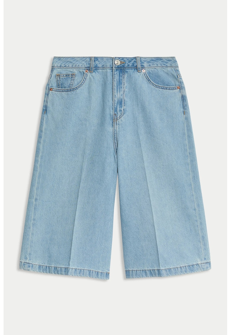 Blugi scurti evazati cu talie medie