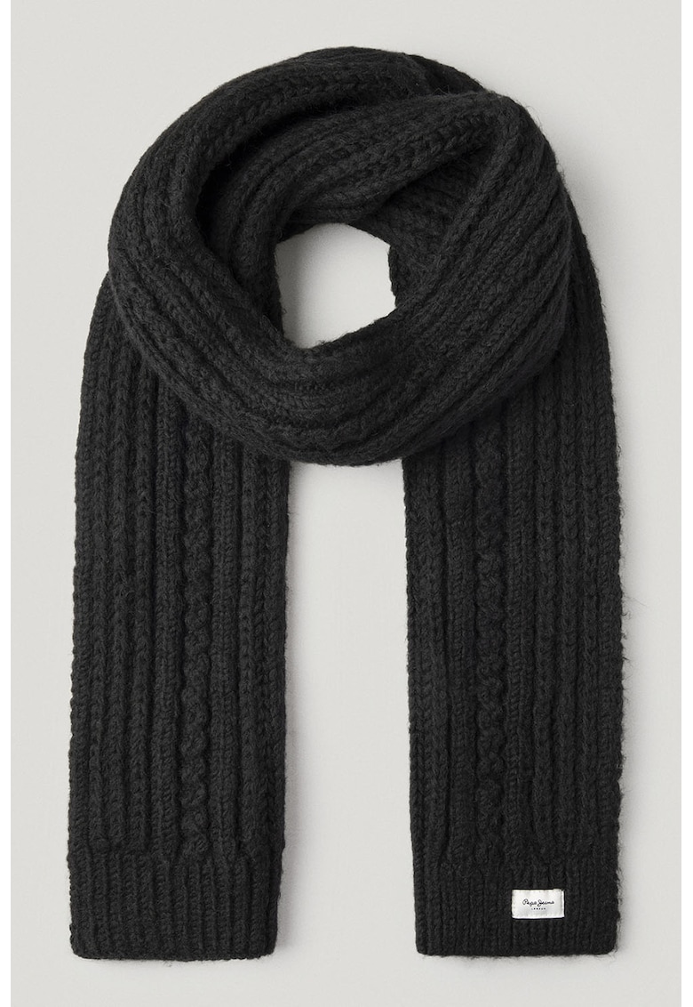 Fular din tricot cu terminatii striate