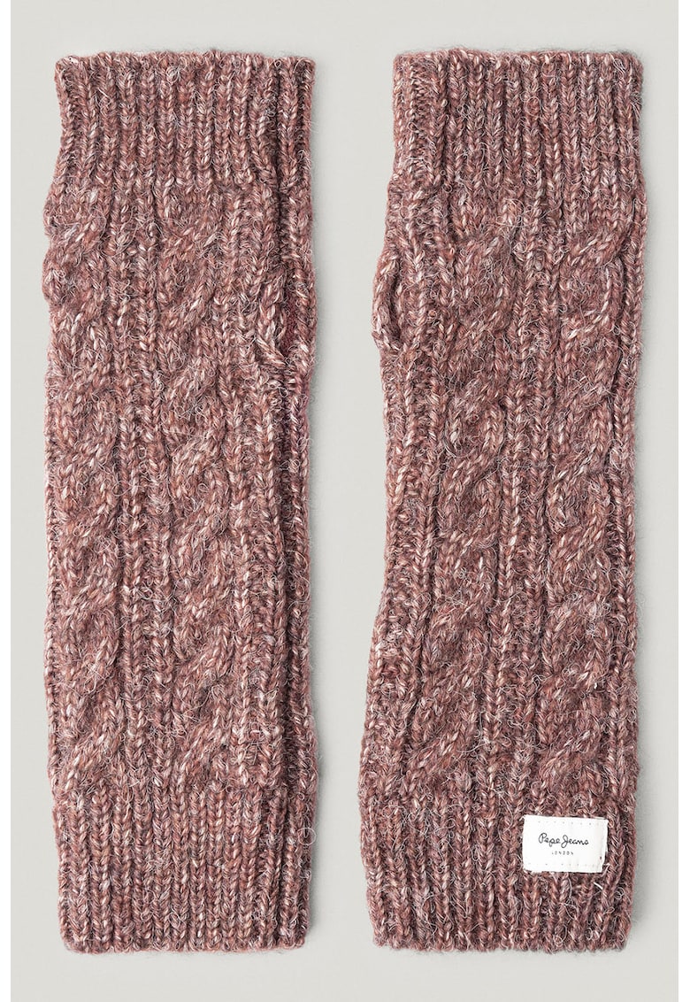 Manusi tricotate cu design torsade