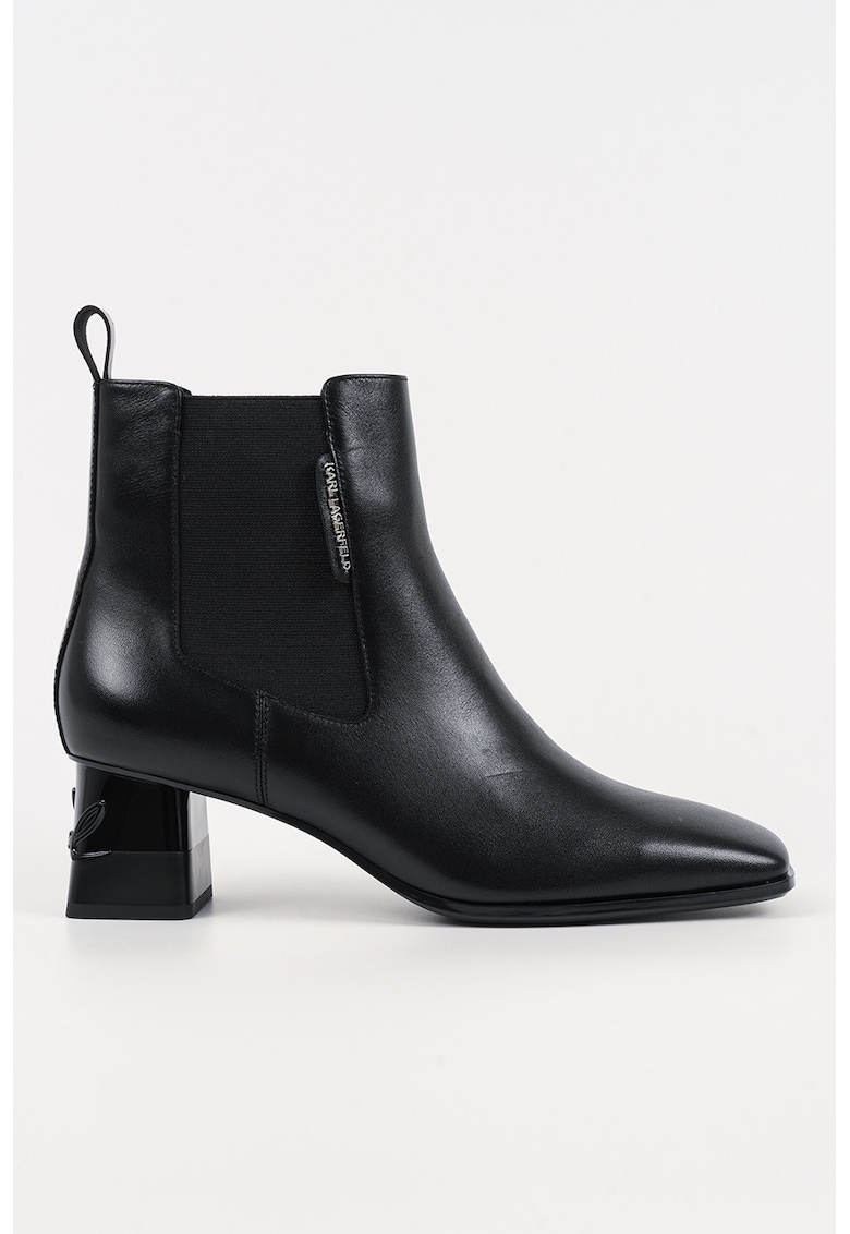 Botine din piele cu varf patrat si logo in relief pe toc