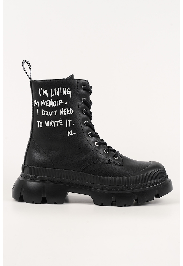 Ghete din piele cu imprimeu text Ghete din piele cu imprimeu text