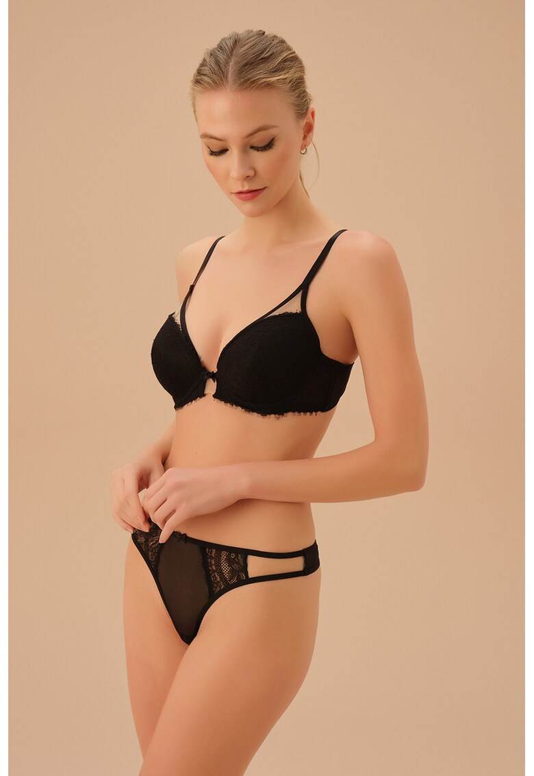 Chiloti tanga cu insertii de dantela