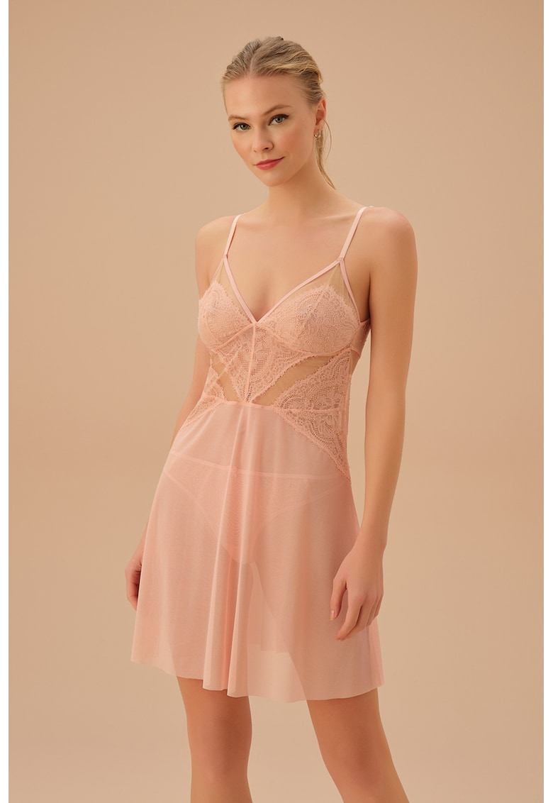 Neglijeu semi-transparent cu segmente de dantela