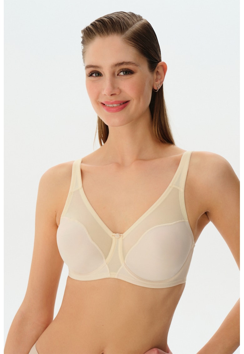 Sutien cu insertii din plasa