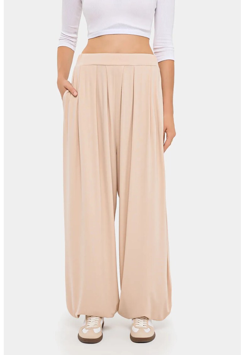 Pantaloni dama - plisati - talie medie - culoare natur - material poliester-elastan