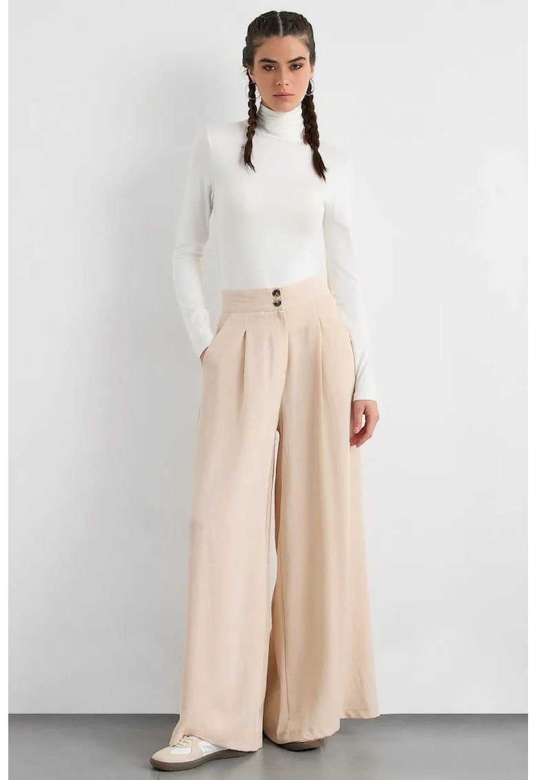 Pantaloni dama - foarte lati cu talie inalta si nasturi - natur - poliester
