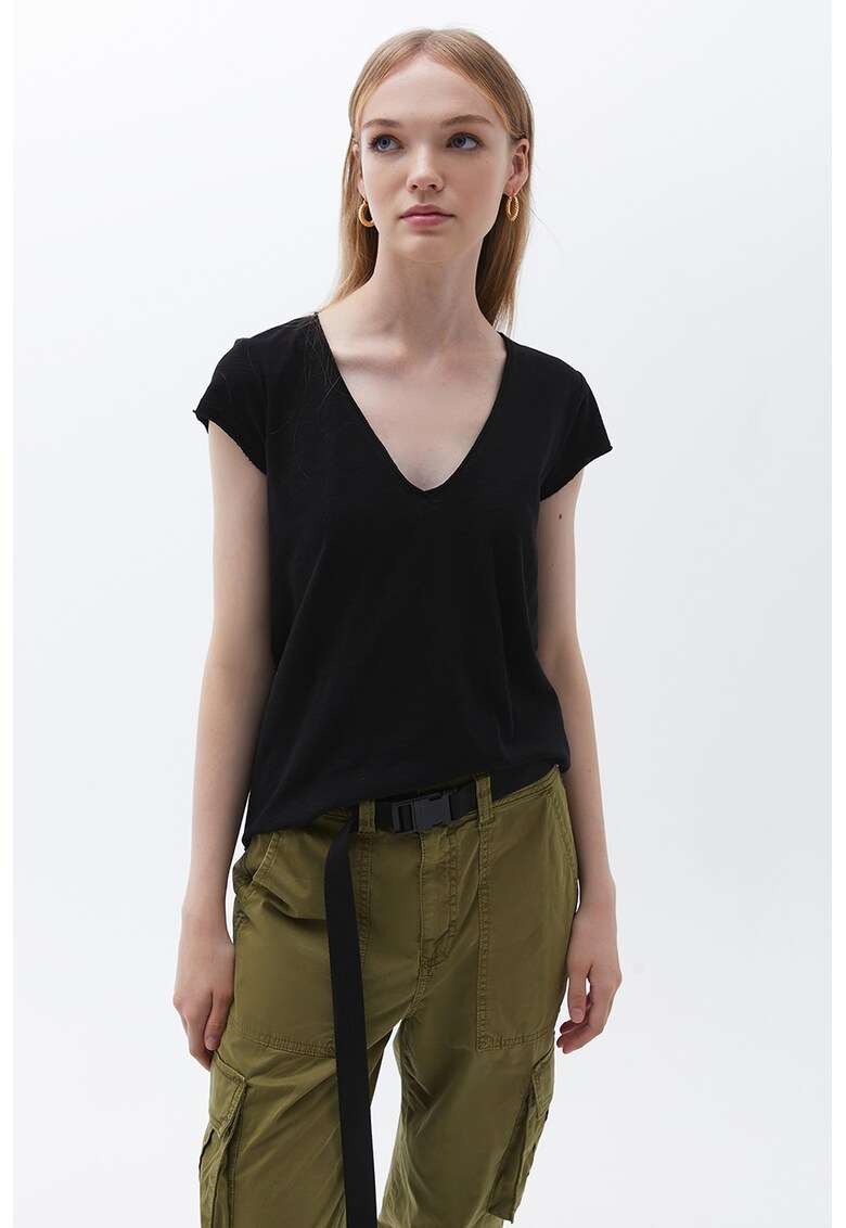 Tricou de bumbac cu decolteu in V - Negru