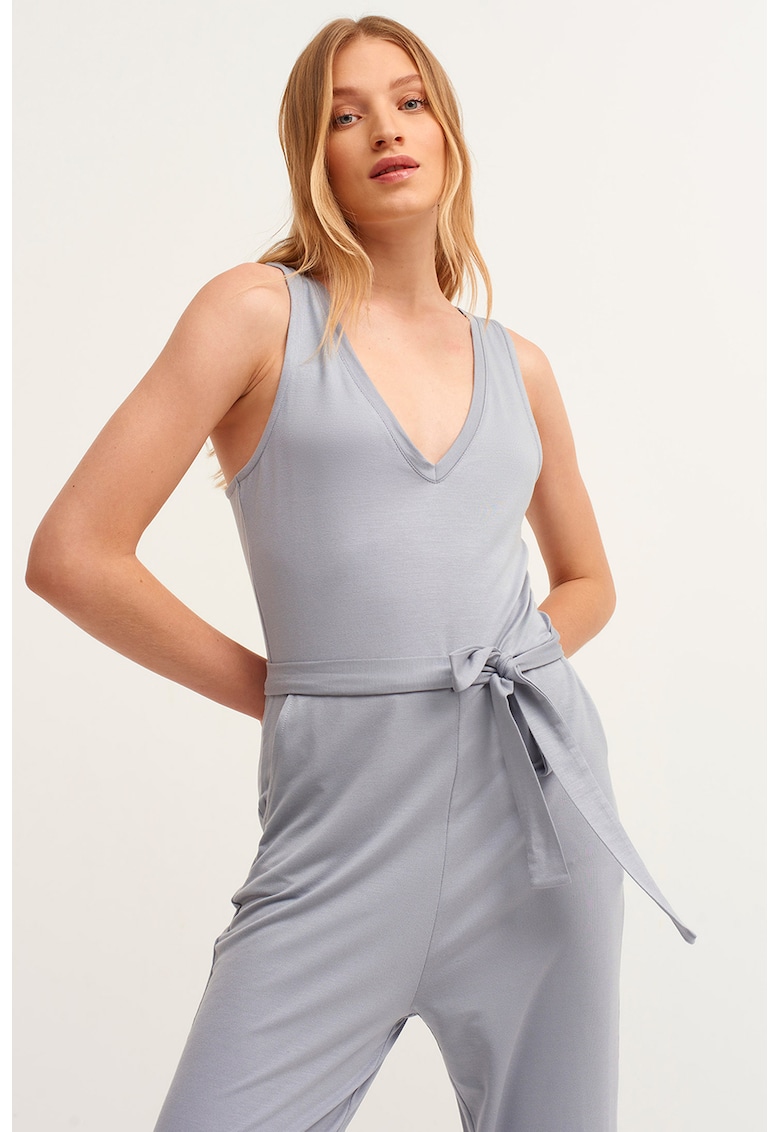 Salopeta lunga cu decolteu in V