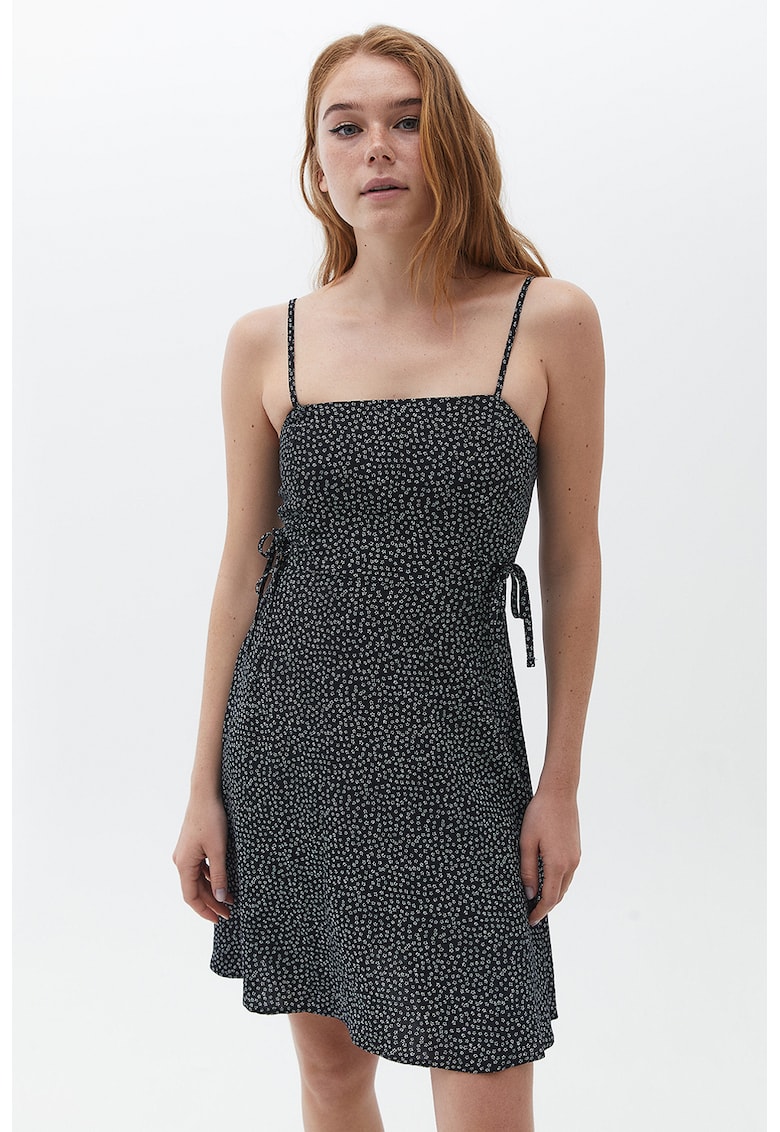 Rochie mini cu model floral si bretele inguste