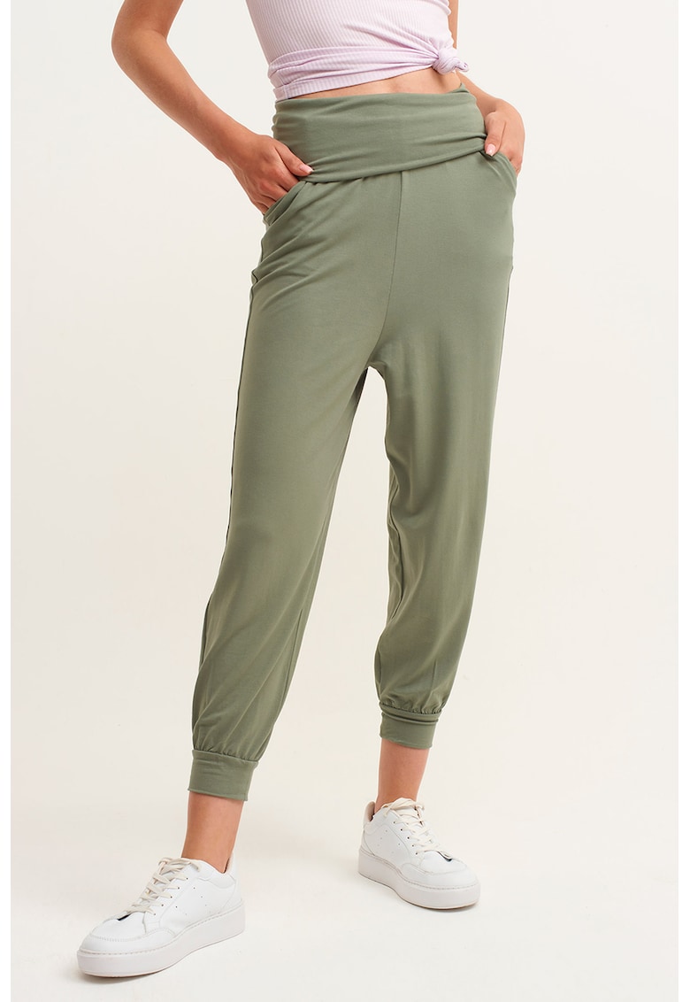 Pantaloni crop relaxed fit cu terminatie rulata