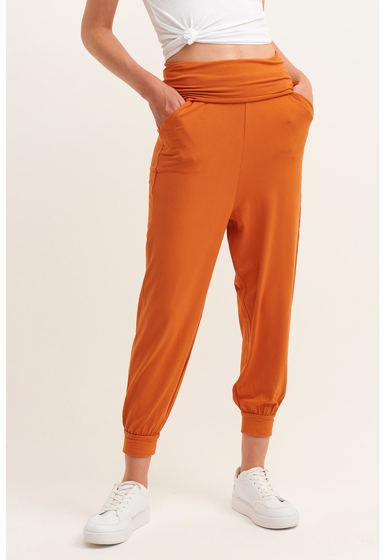 Pantaloni crop relaxed fit cu terminatie rulata