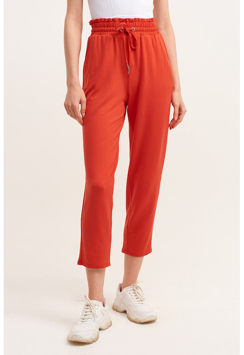 Pantaloni cu talie inalta si buzunare