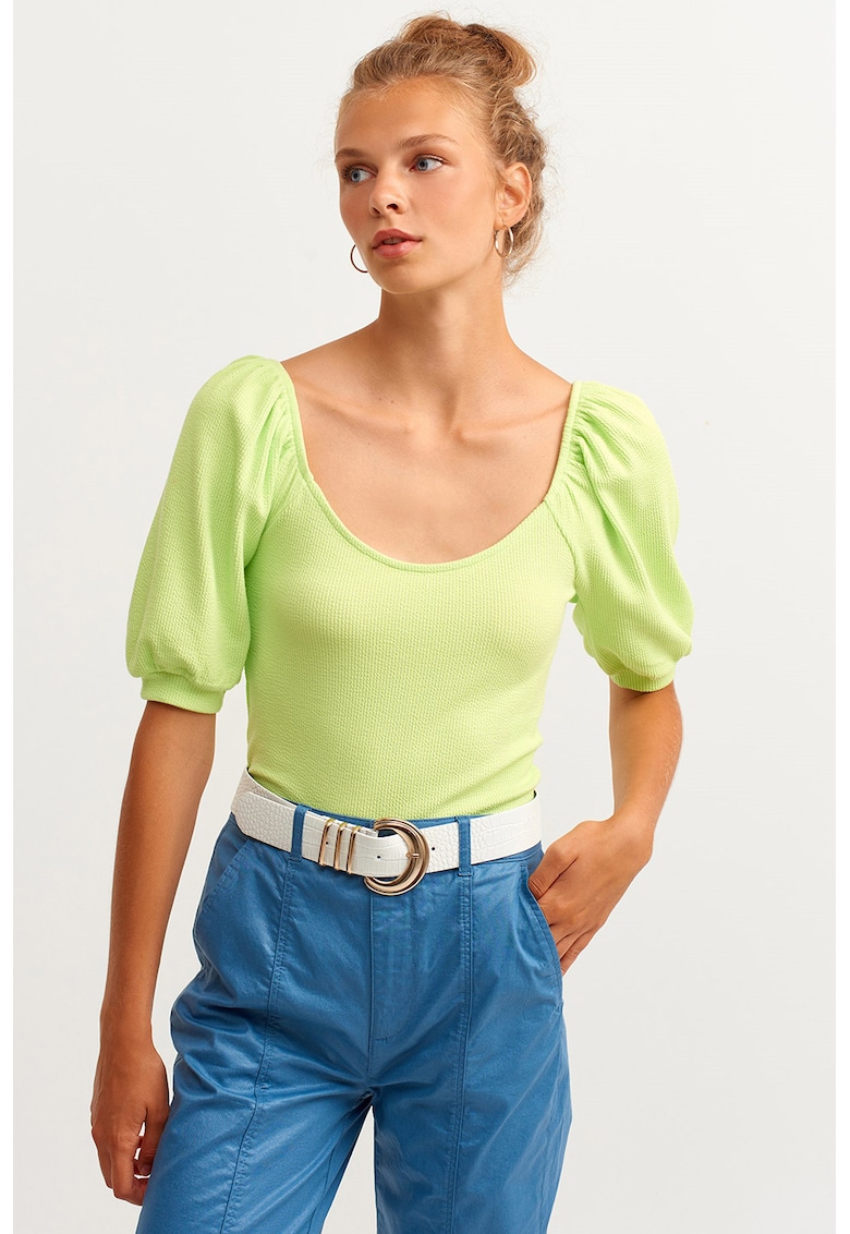 Bluza cu maneci scurte si decolteu rotund