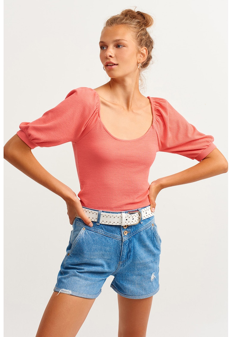 Bluza cu maneci scurte si decolteu rotund