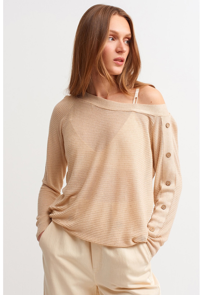 Pulover cu decolteu pe umeri