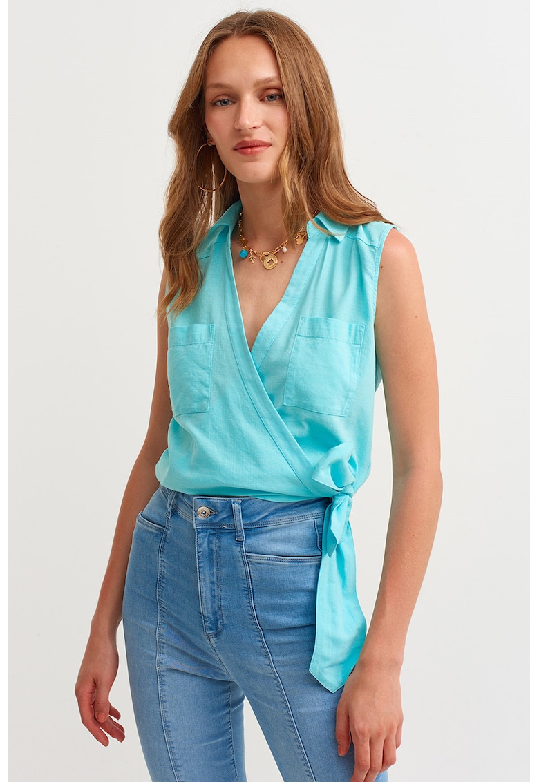 Camasa fara maneci cu decolteu in V