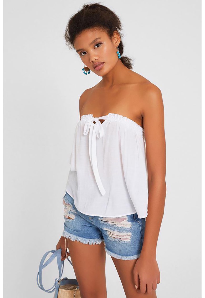 Top cu prindere cu snur pe partea din fata - fara bretele - Alb
