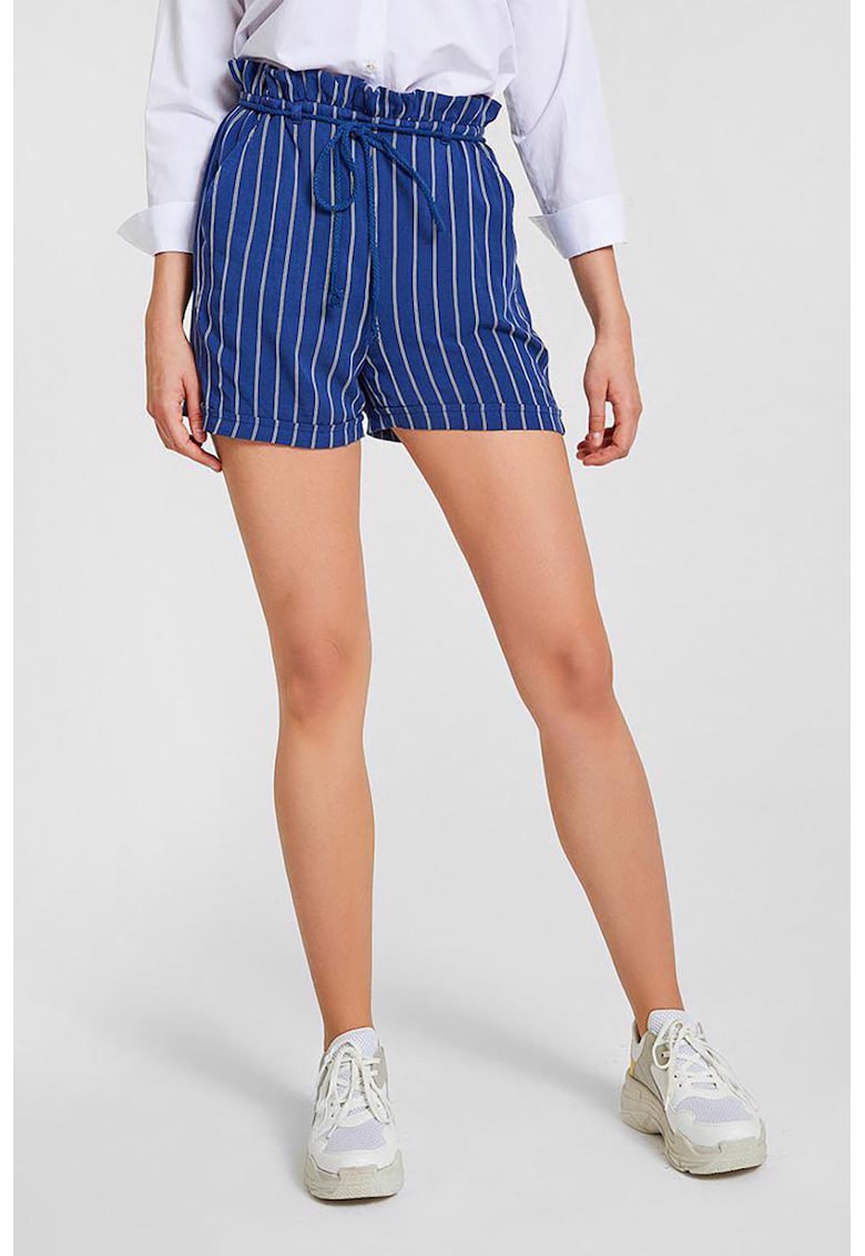 Pantaloni scurti cu snur si talie inalta