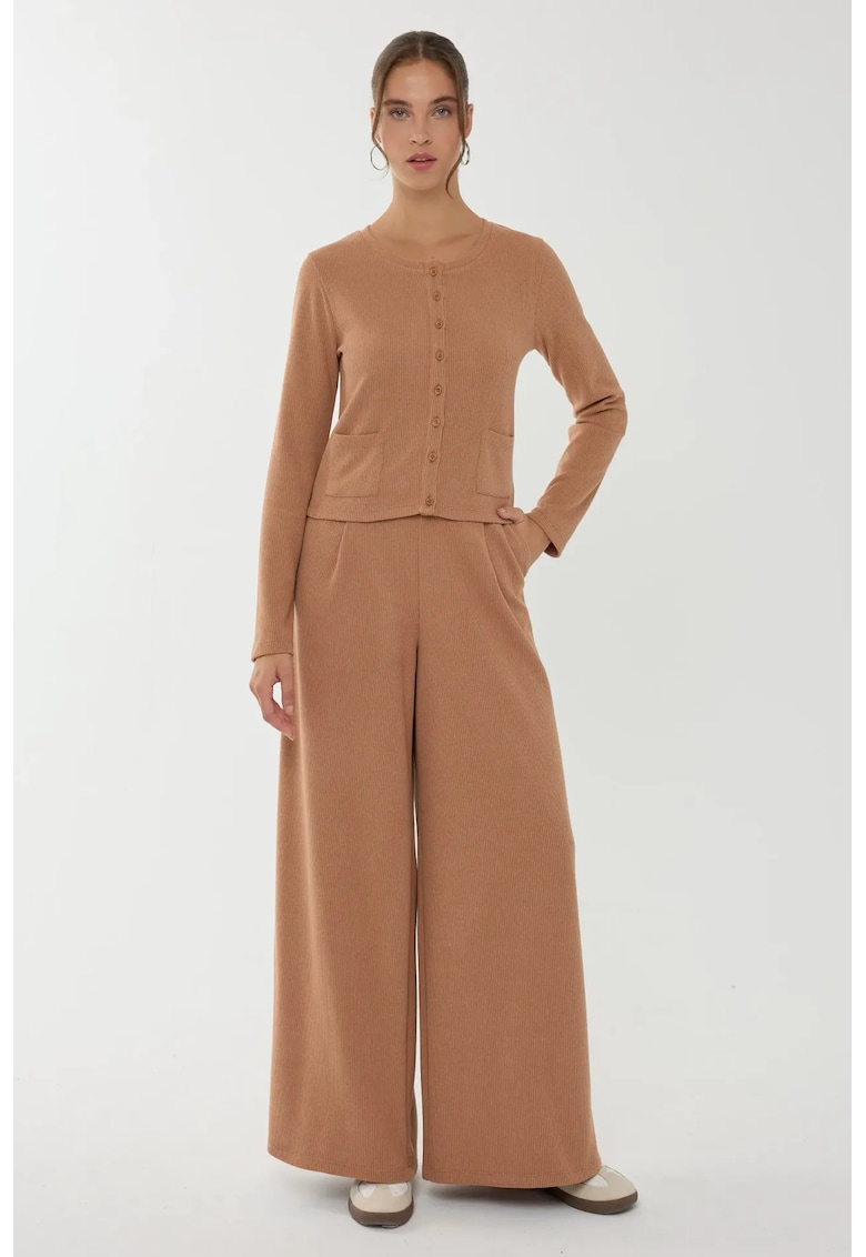 Pantaloni confortabili cu buzunare laterale - Maro deschis