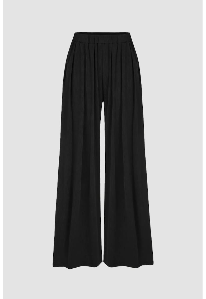 Pantaloni cu talie inalta - elastica si croiala larga