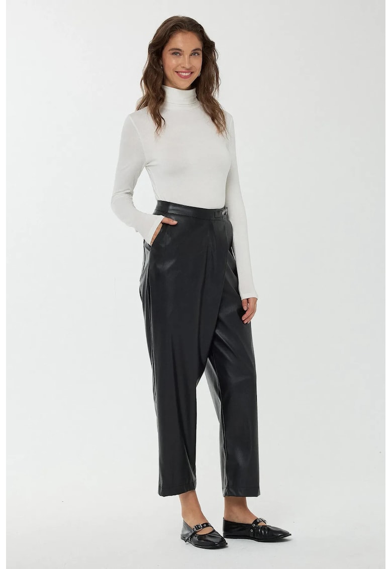 HiCCUP Pantaloni scurți din piele ecologică - Negru