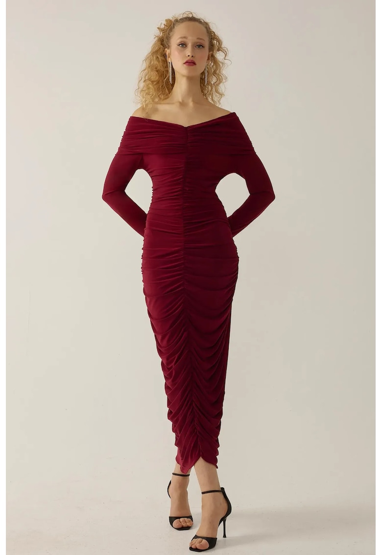 Rochie maxi mulata - cu umeri goi - detalii cu volane - rosu - jerseu