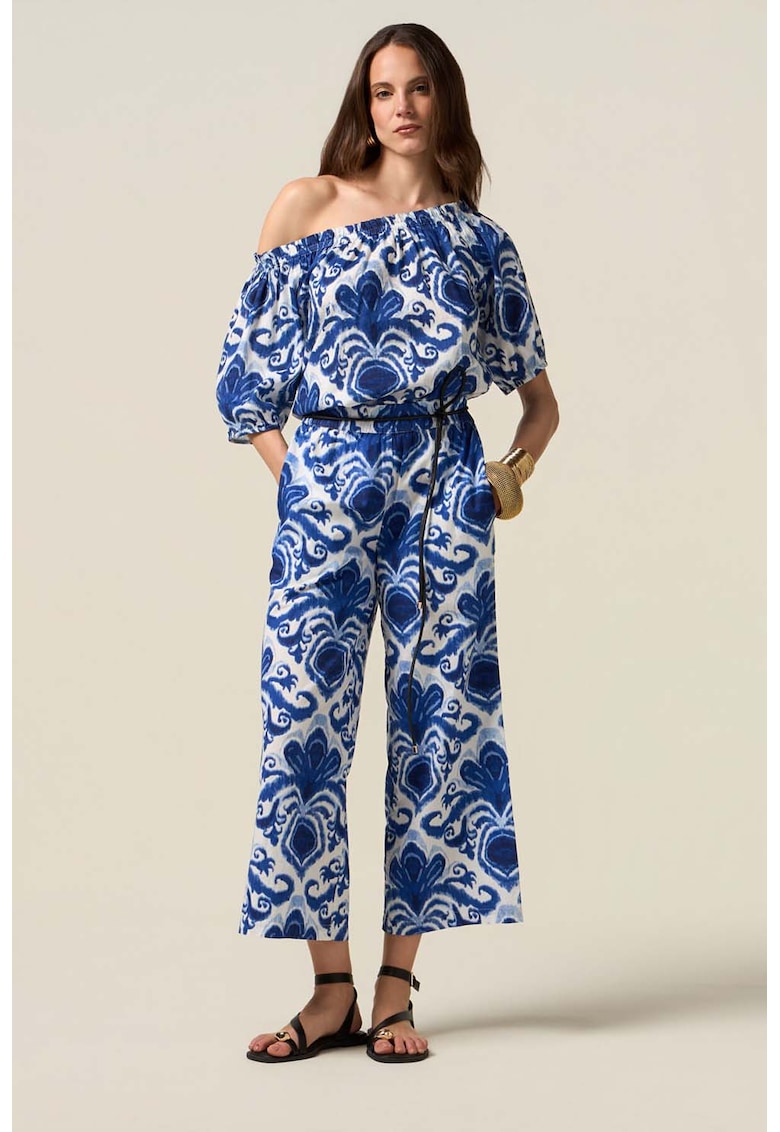 Pantaloni ampli crop cu model