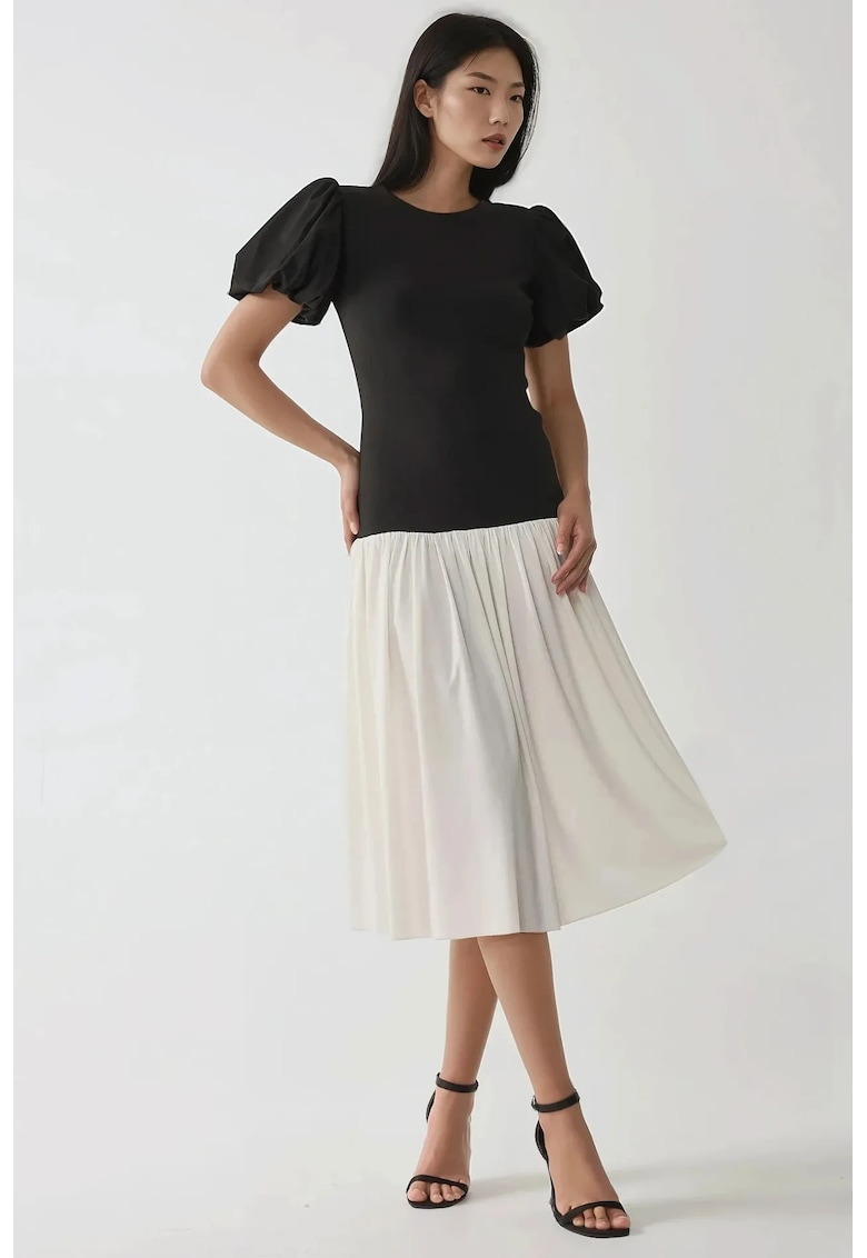 Rochie midi -  mulata - guler rotund - tricotata