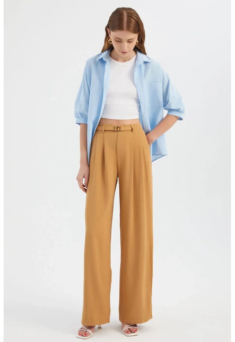 Pantaloni dama - largi plisati - talie inalta - maro - textil